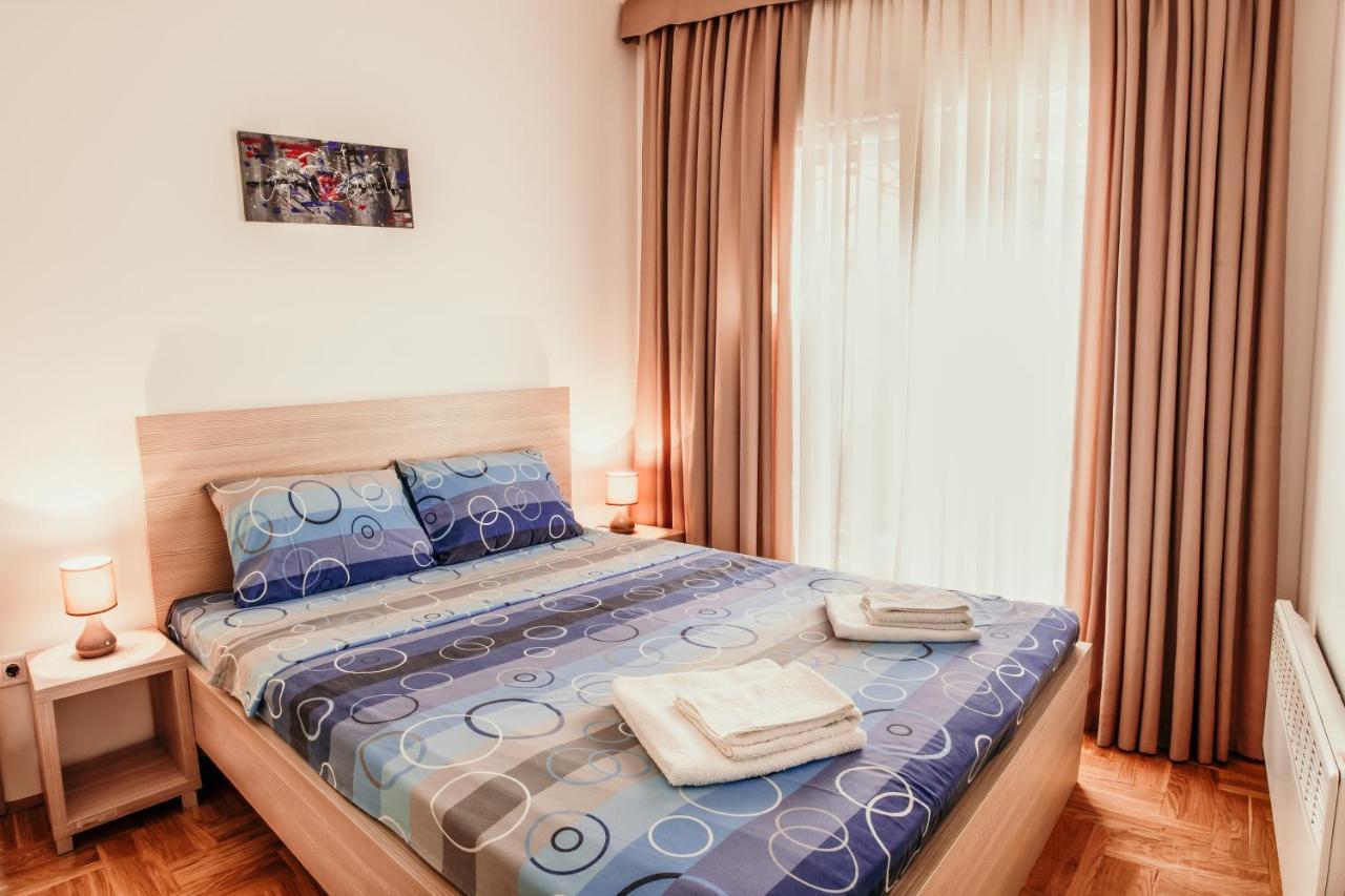 Peace 2 With Parking Apartment Budva