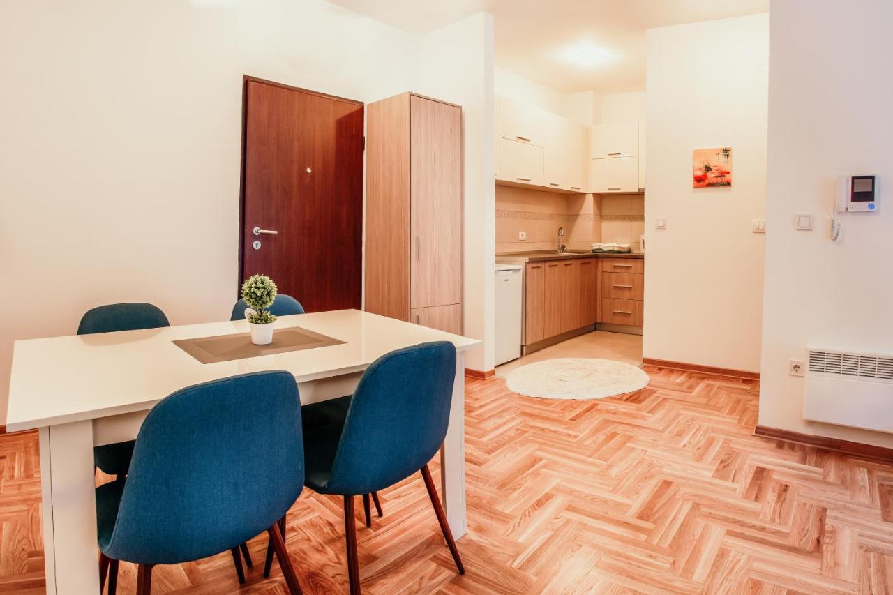 Apartment Peace 2 With Parking *