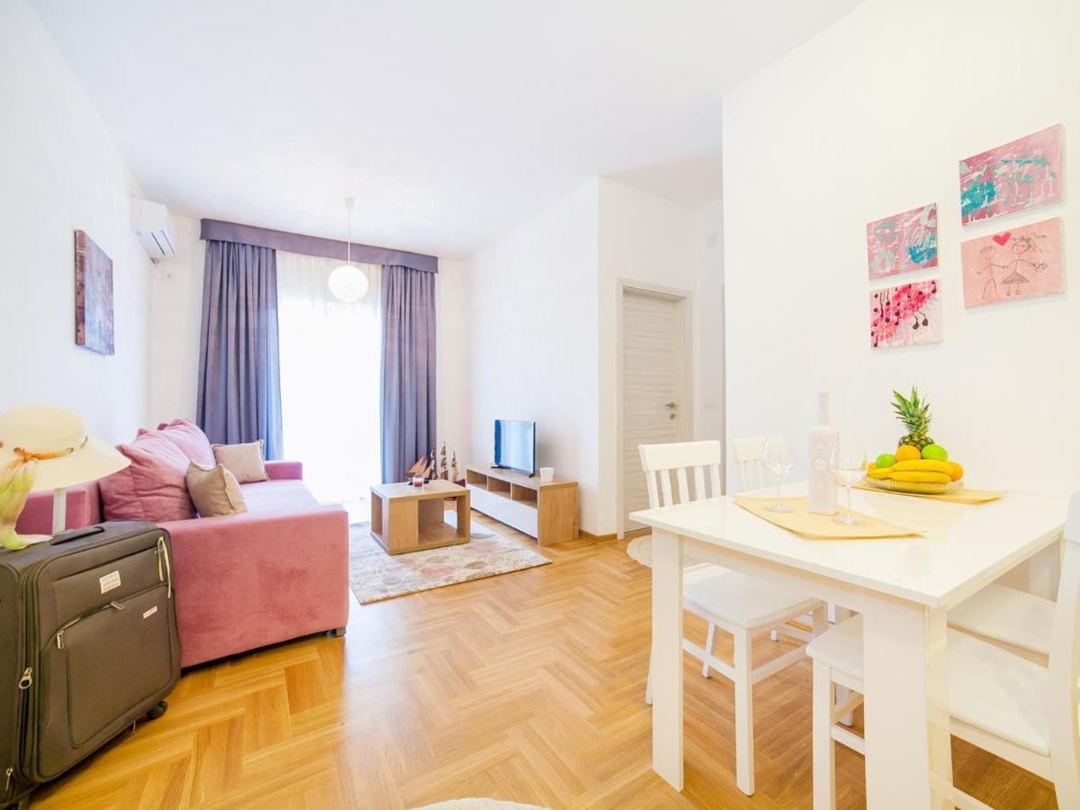Peace 2 With Parking Apartment *