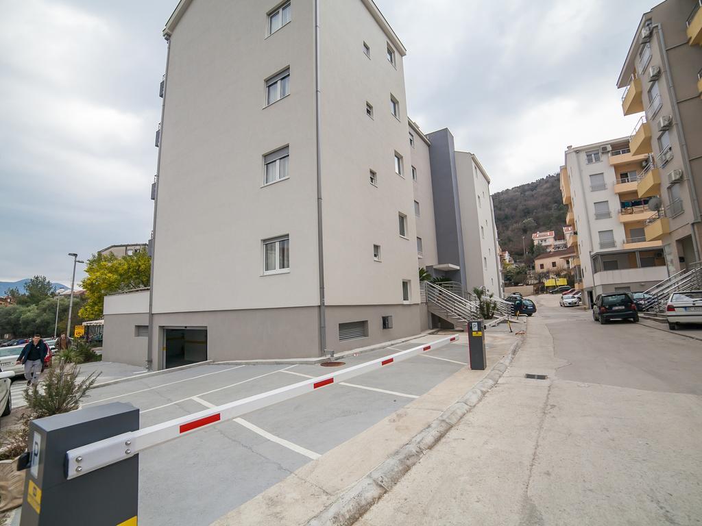Peace 2 With Parking Apartment *